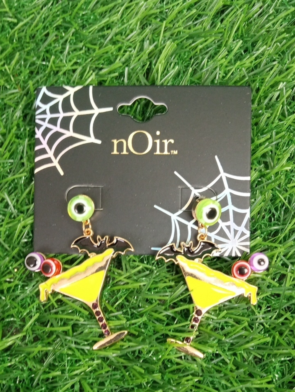 👻🍒 nOir Green Martini Bat Eyeball Drop Earrings